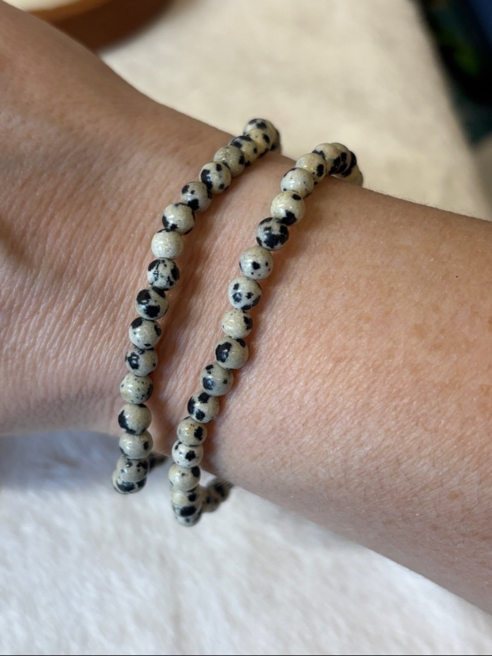 4mm Genuine Dalmatian Jasper Gemstone Stretch Bracelet - Picture 2 of 5